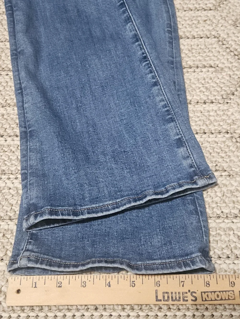 American Eagle Kick Boot Bootcut Jeans Mid Rise Medium Blue Wash Flare AE 4